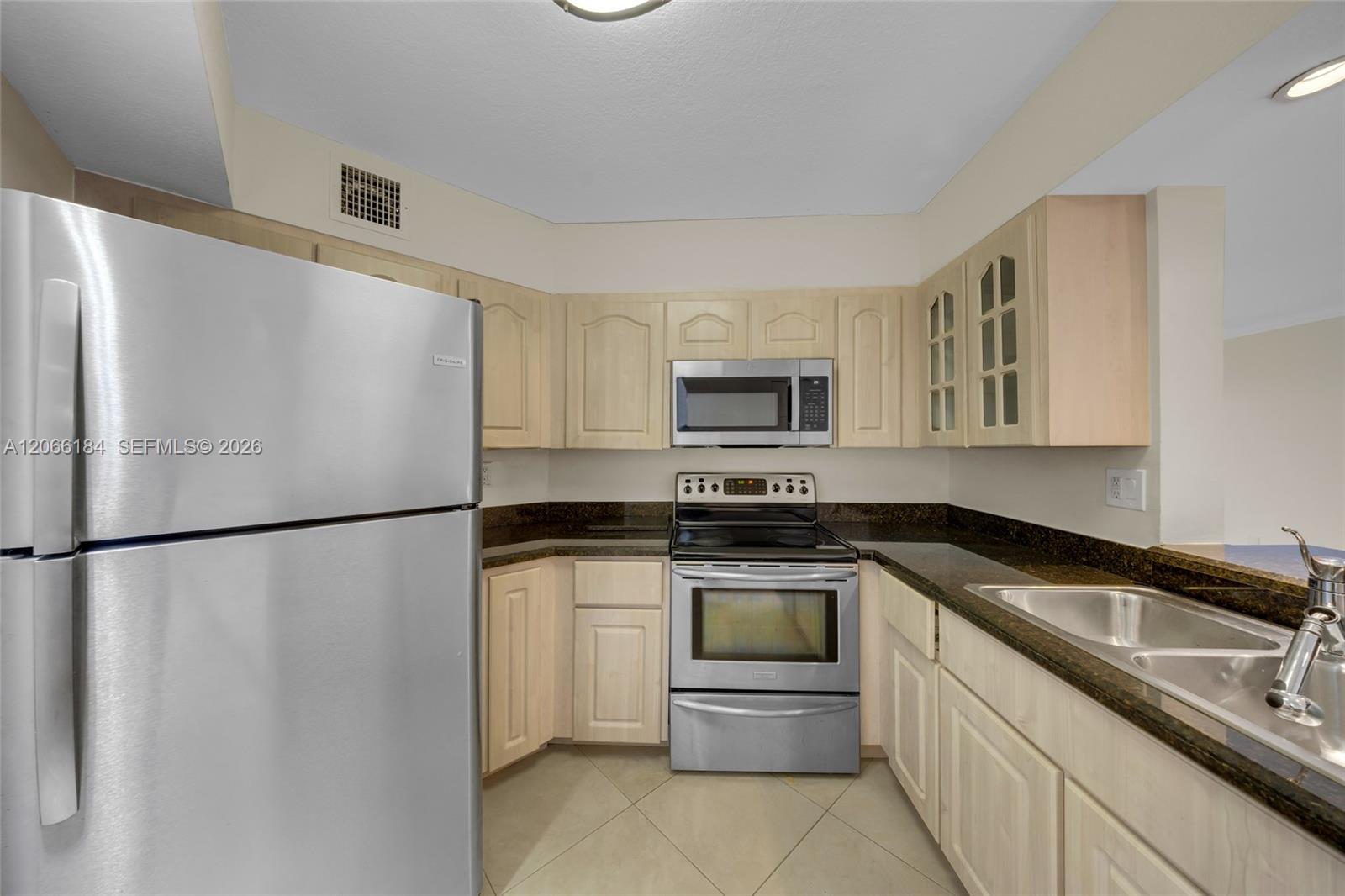 9405 Fontainebleau Boulevard 112 Property Photo 11