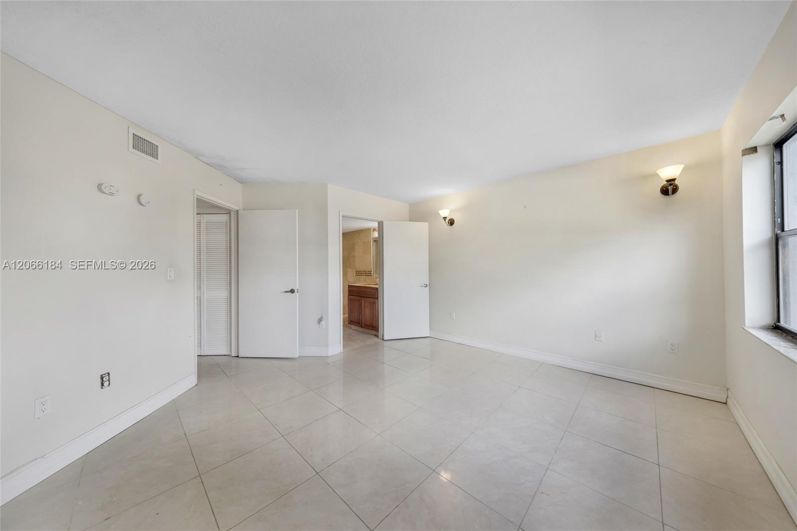 9405 Fontainebleau Boulevard 112 Property Photo 17