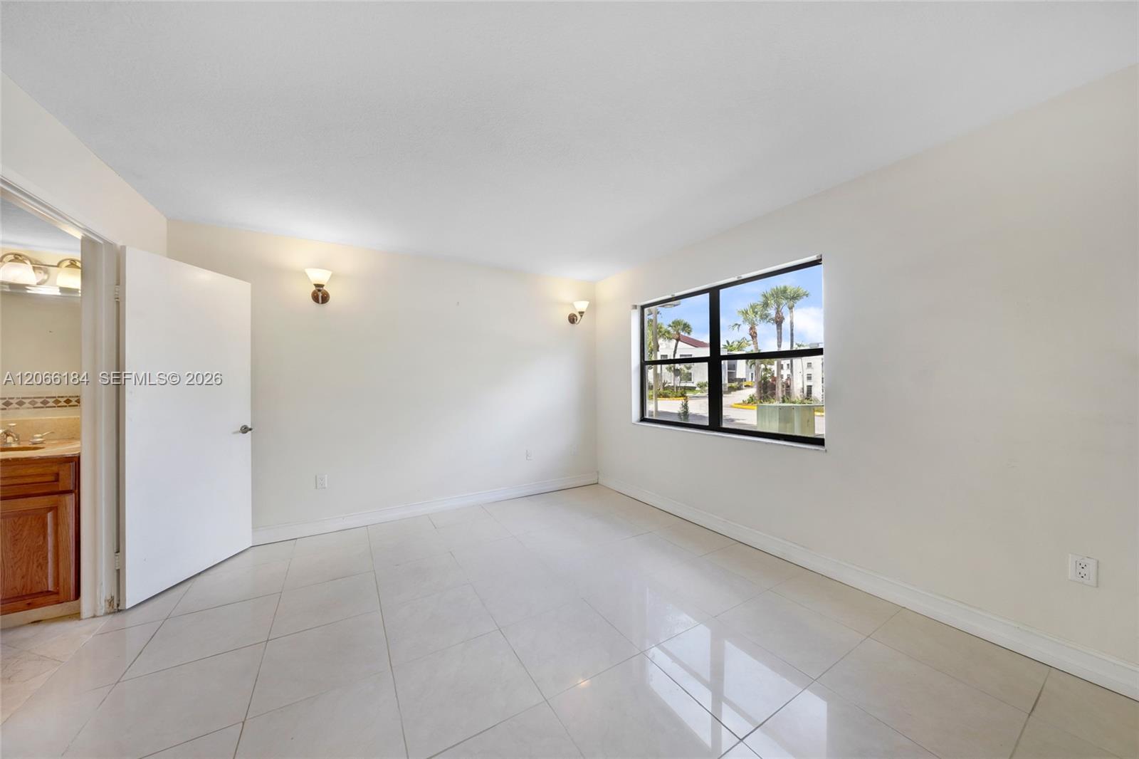 9405 Fontainebleau Boulevard 112 Property Photo 18