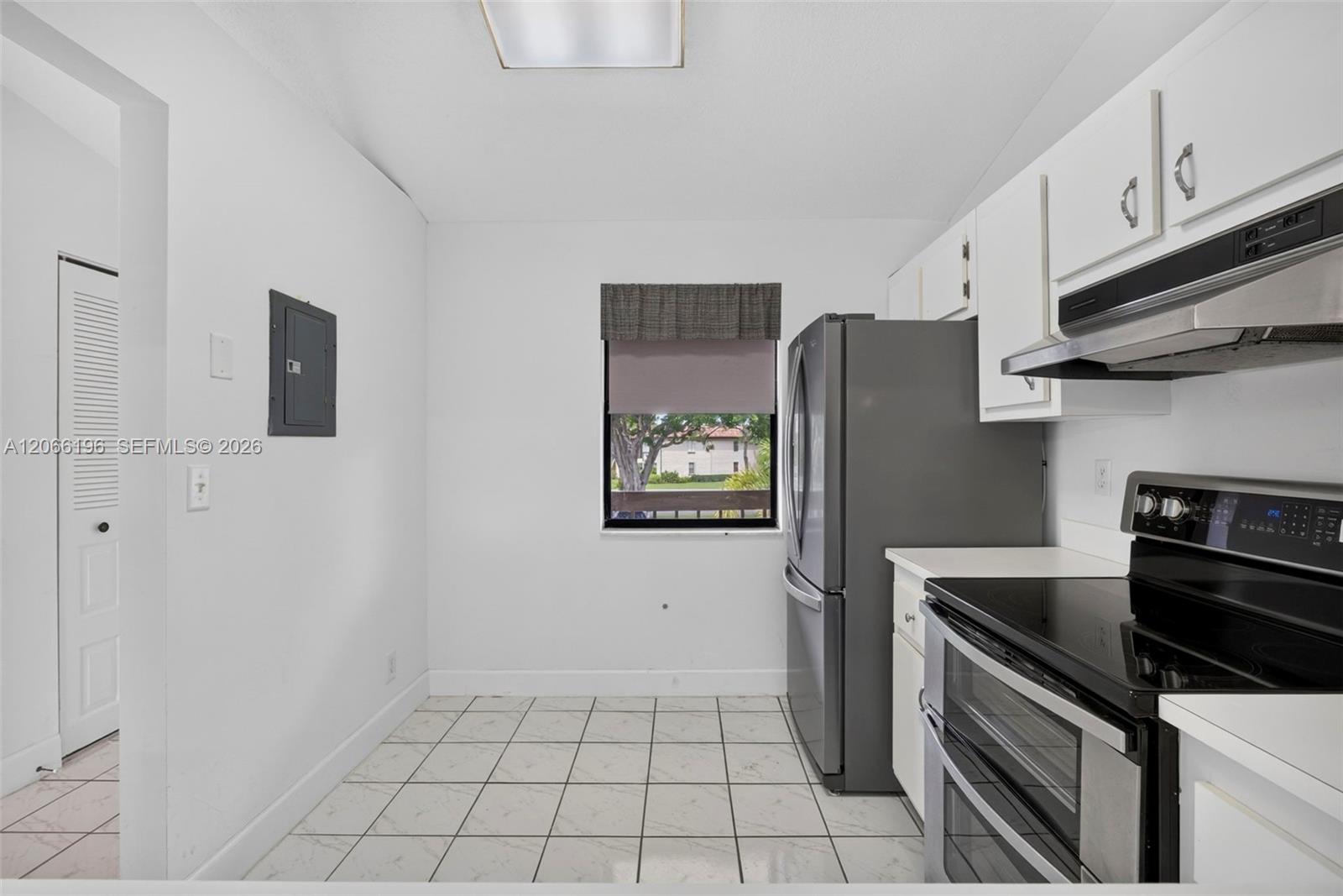 4626 E Lucerne Lakes Boulevard E 202 Property Photo 10