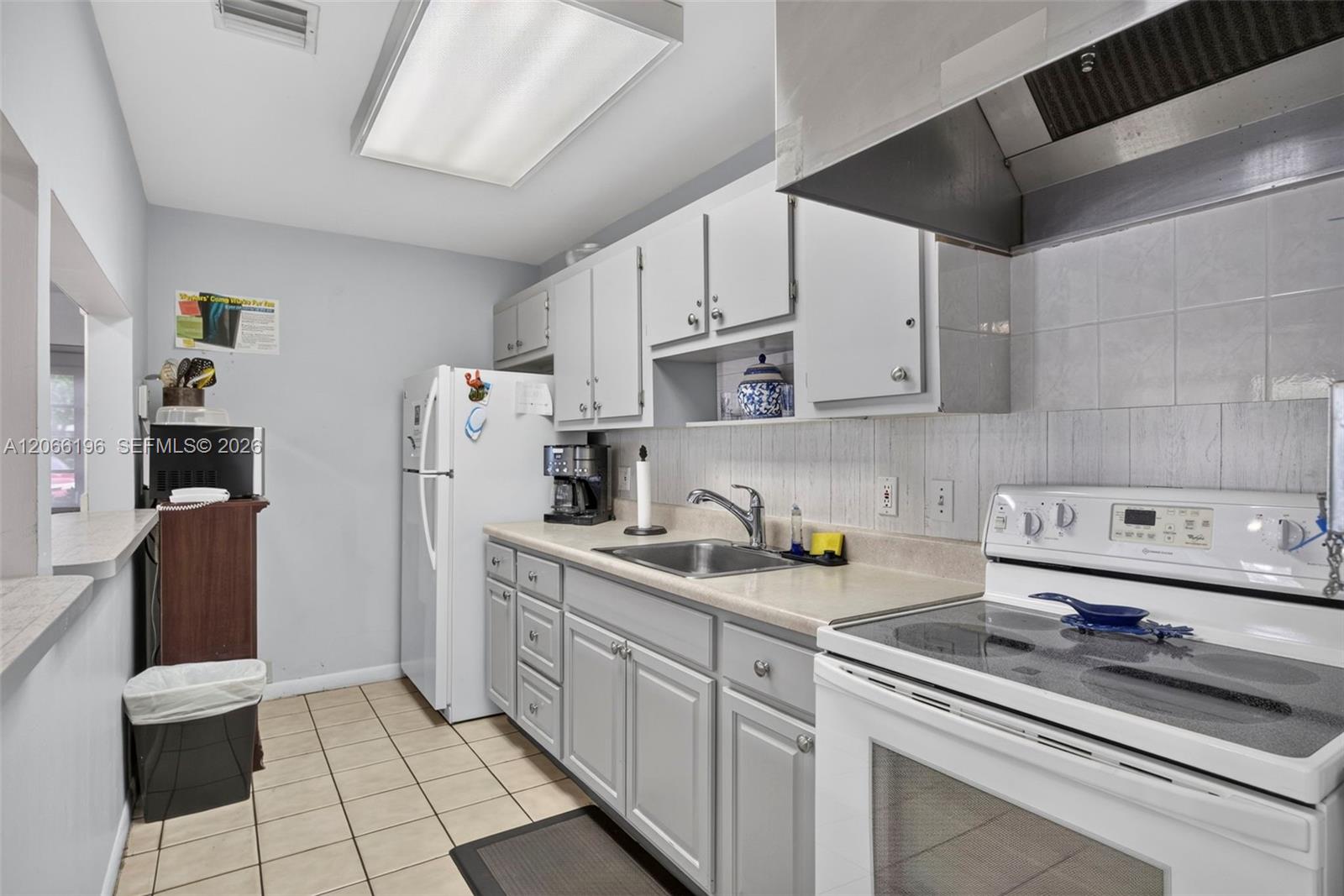 4626 E Lucerne Lakes Boulevard E 202 Property Photo 24