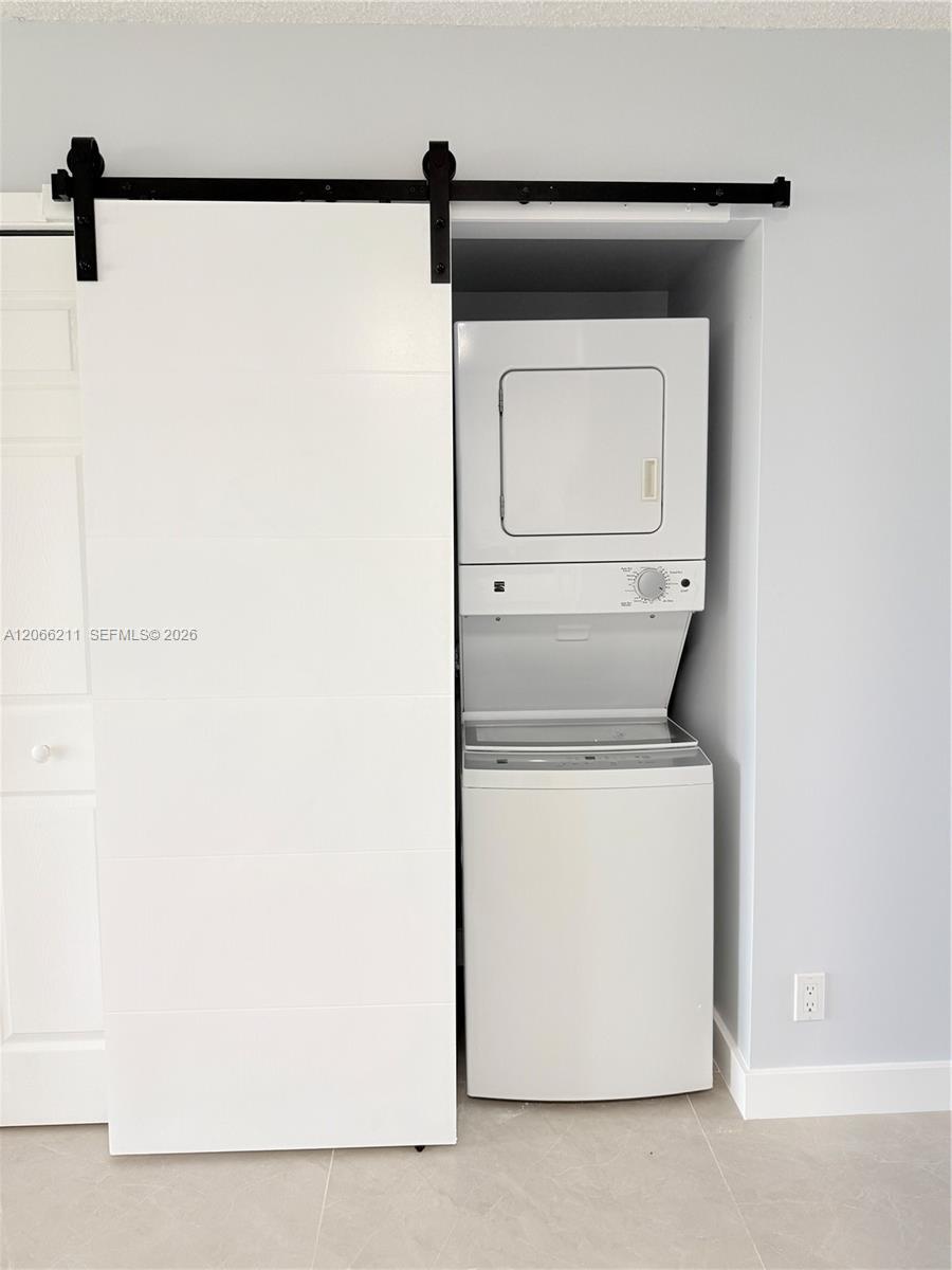 16511 Blatt Boulevard 203 Property Photo 8