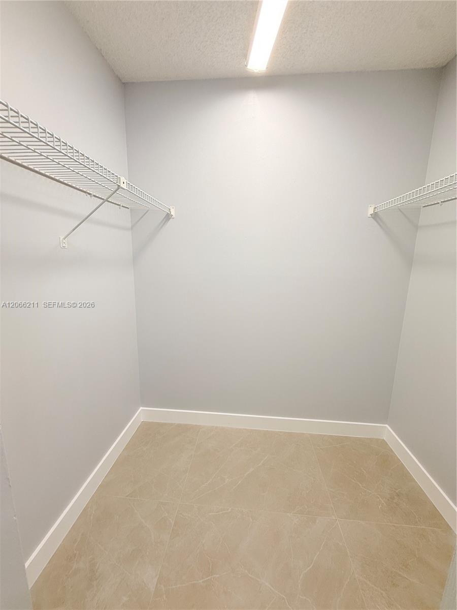 16511 Blatt Boulevard 203 Property Photo 15