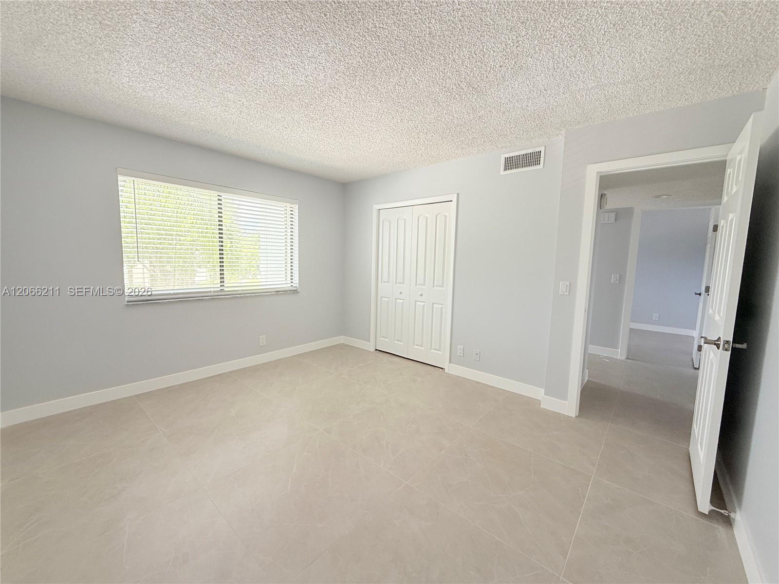 16511 Blatt Boulevard 203 Property Photo 18
