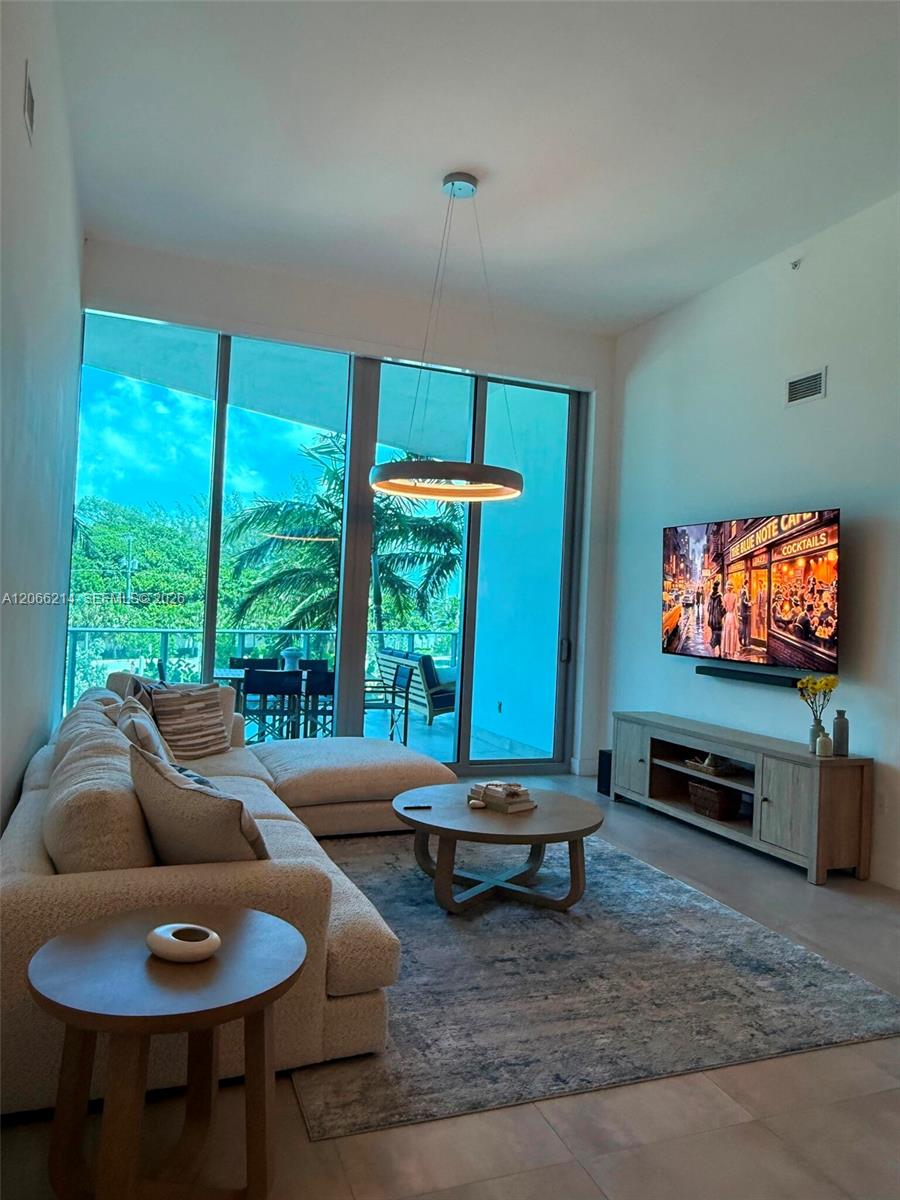 701 N Fort Lauderdale Boulevard 214