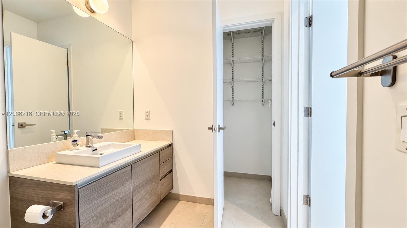 1080 Brickell Avenue 2805 Property Photo 6