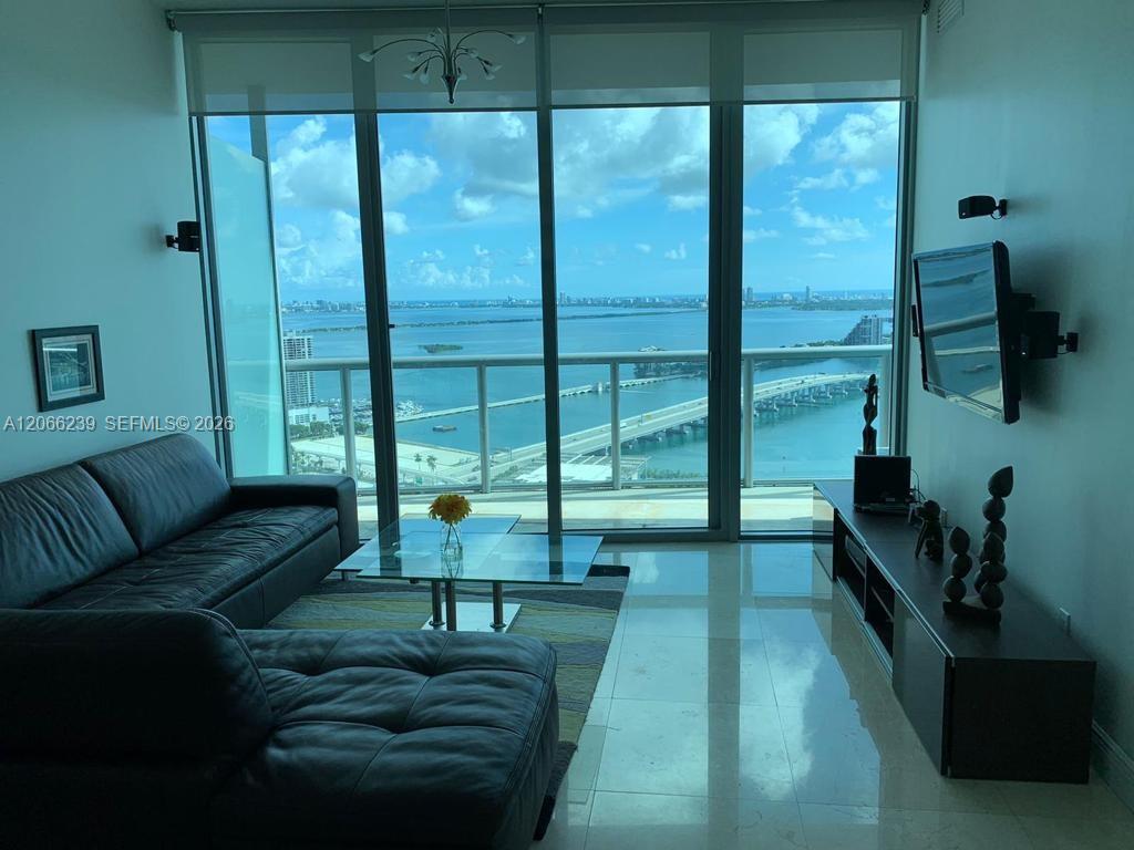 A12066239 Property Photo 3