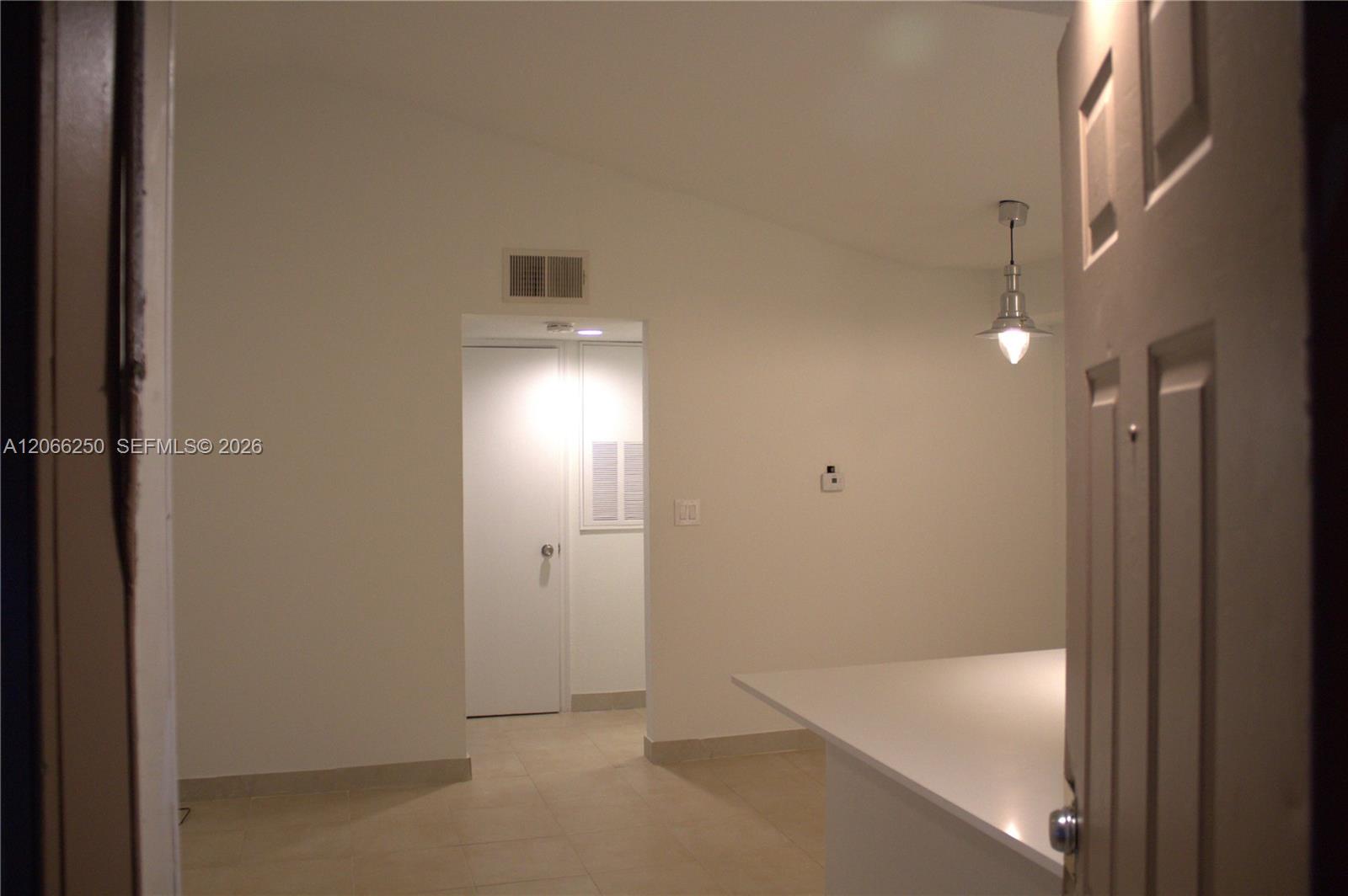 2826 S University Drive 3203 Property Photo 15