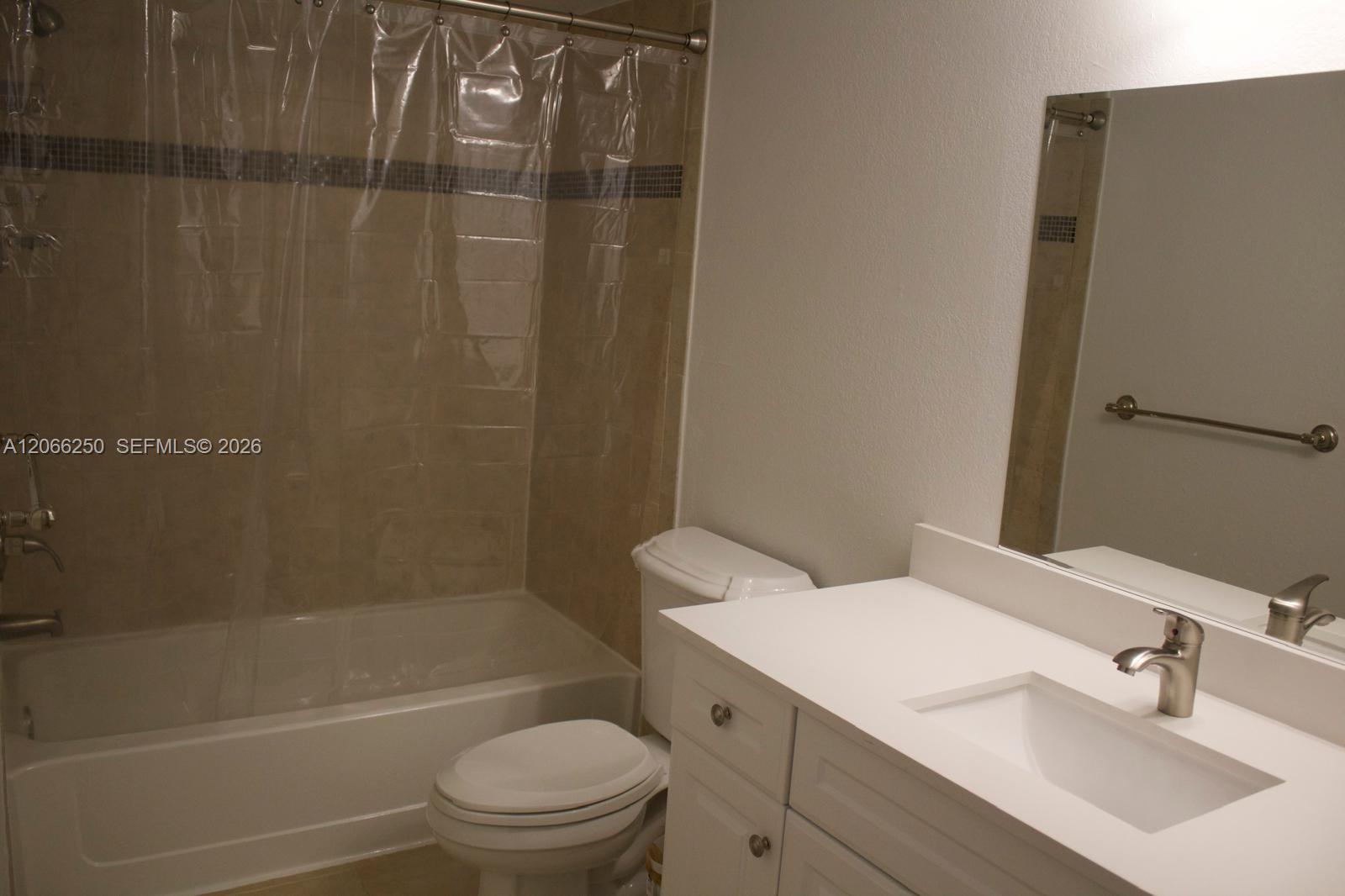 2826 S University Drive 3203 Property Photo 19