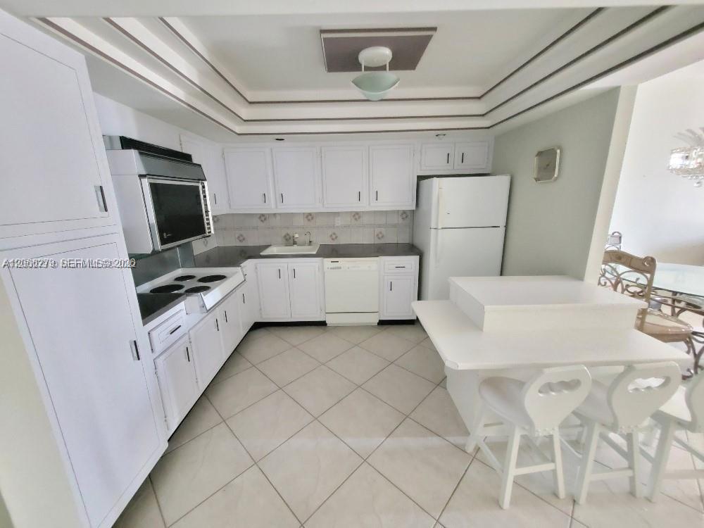 18041 Biscayne Boulevard 203 Property Photo 1