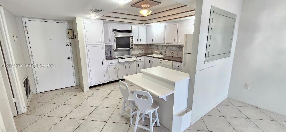 18041 Biscayne Boulevard 203 Property Photo 4
