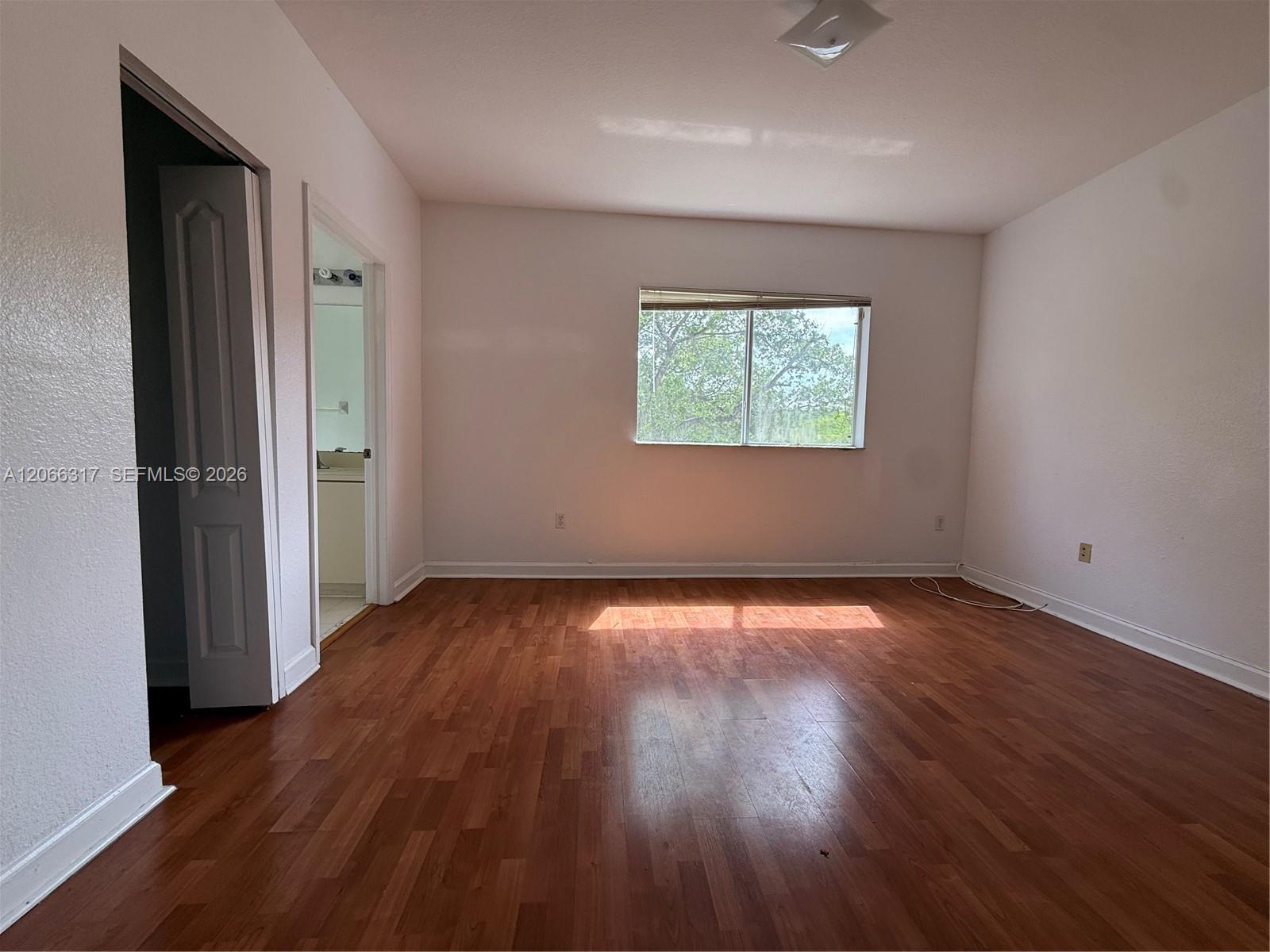 8564 Sw 214th Way Property Photo 12