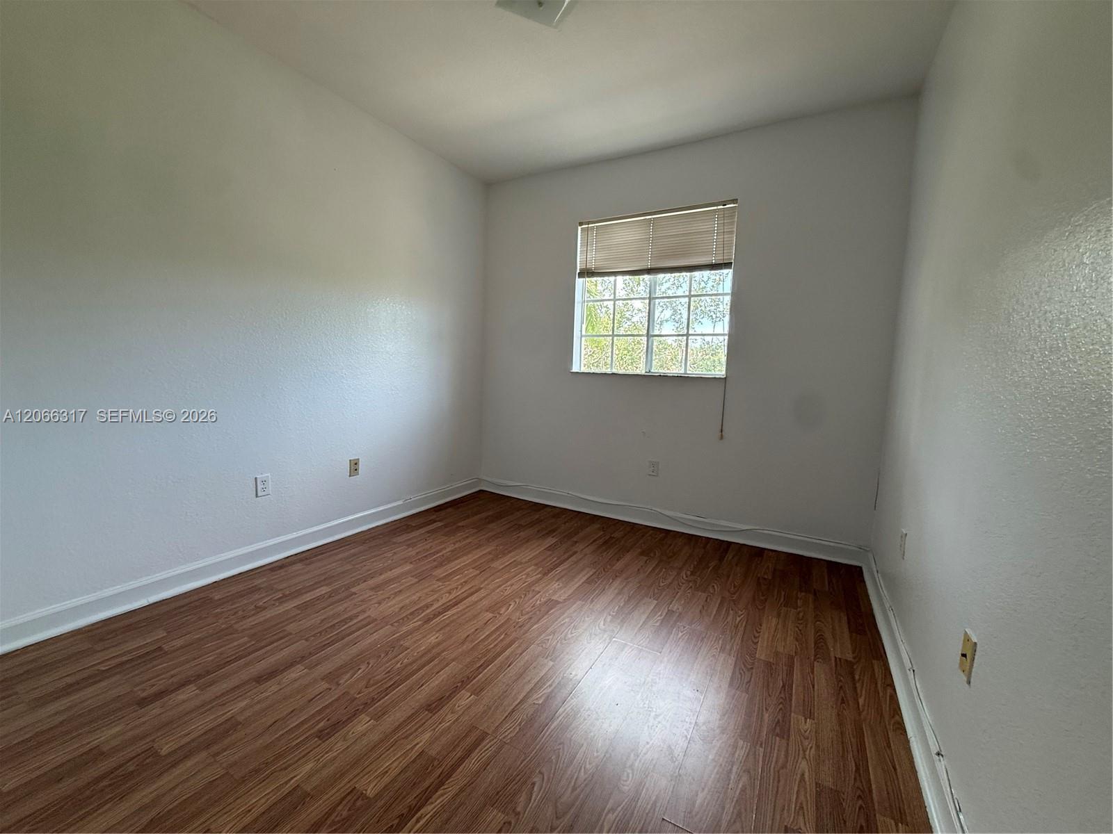 8564 Sw 214th Way Property Photo 22