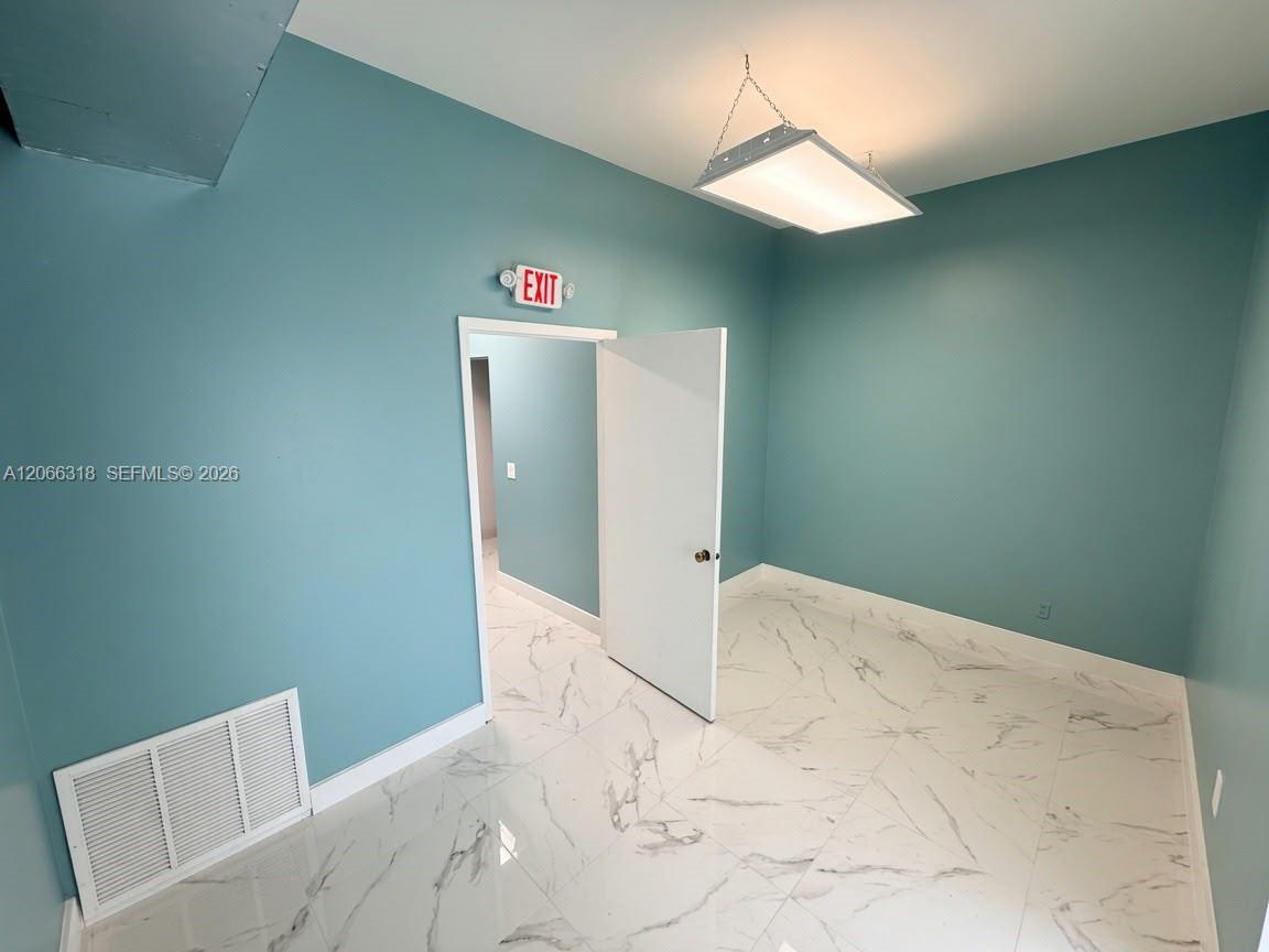 100 Sw 15th Street 112 Property Photo 6