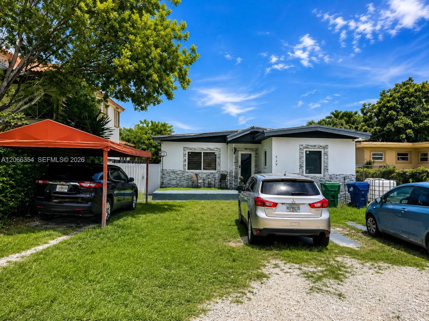 529 Sw 79th Avenue Property Photo 1
