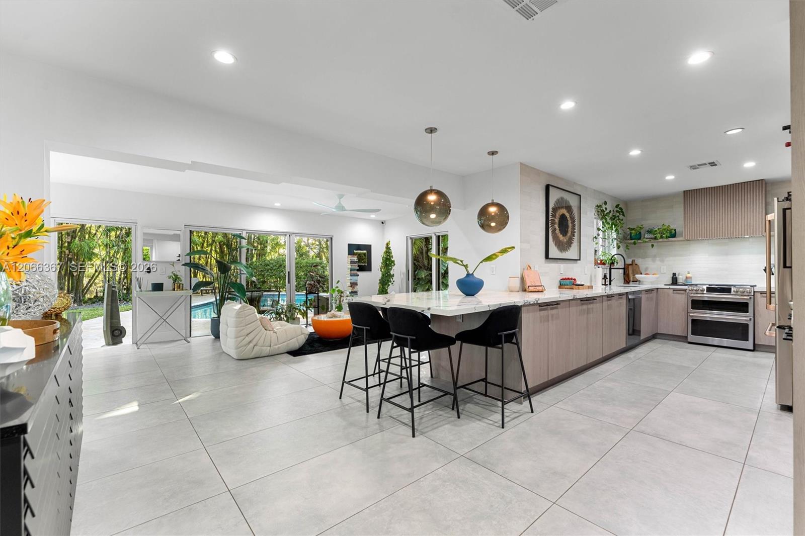 11400 Griffing Boulevard Property Photo 10