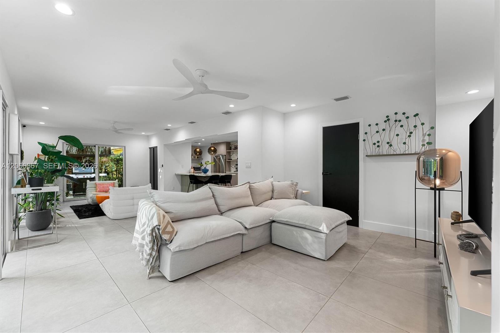 11400 Griffing Boulevard Property Photo 18