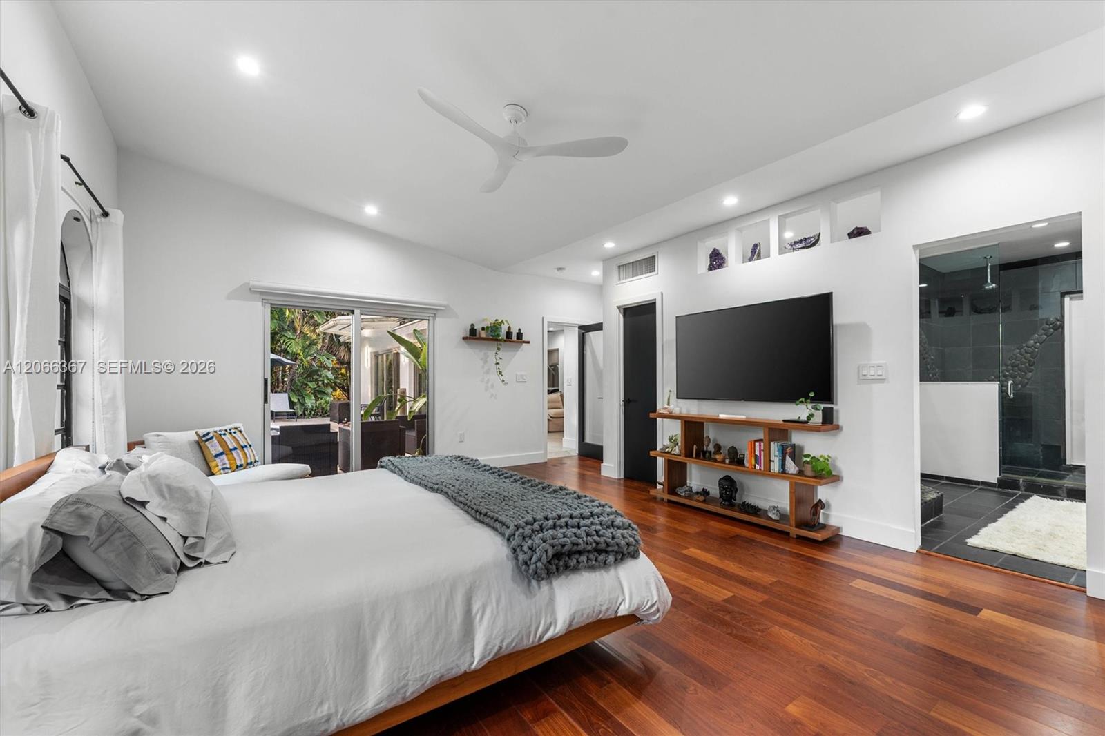 11400 Griffing Boulevard Property Photo 32