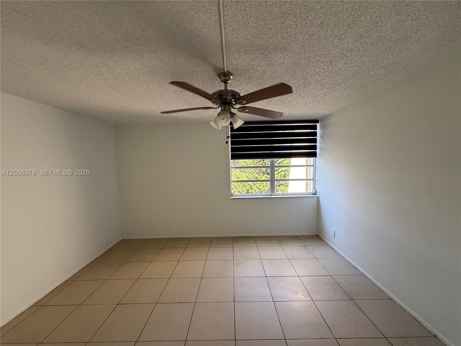 952 Ne 199th Street 4k Property Photo 6