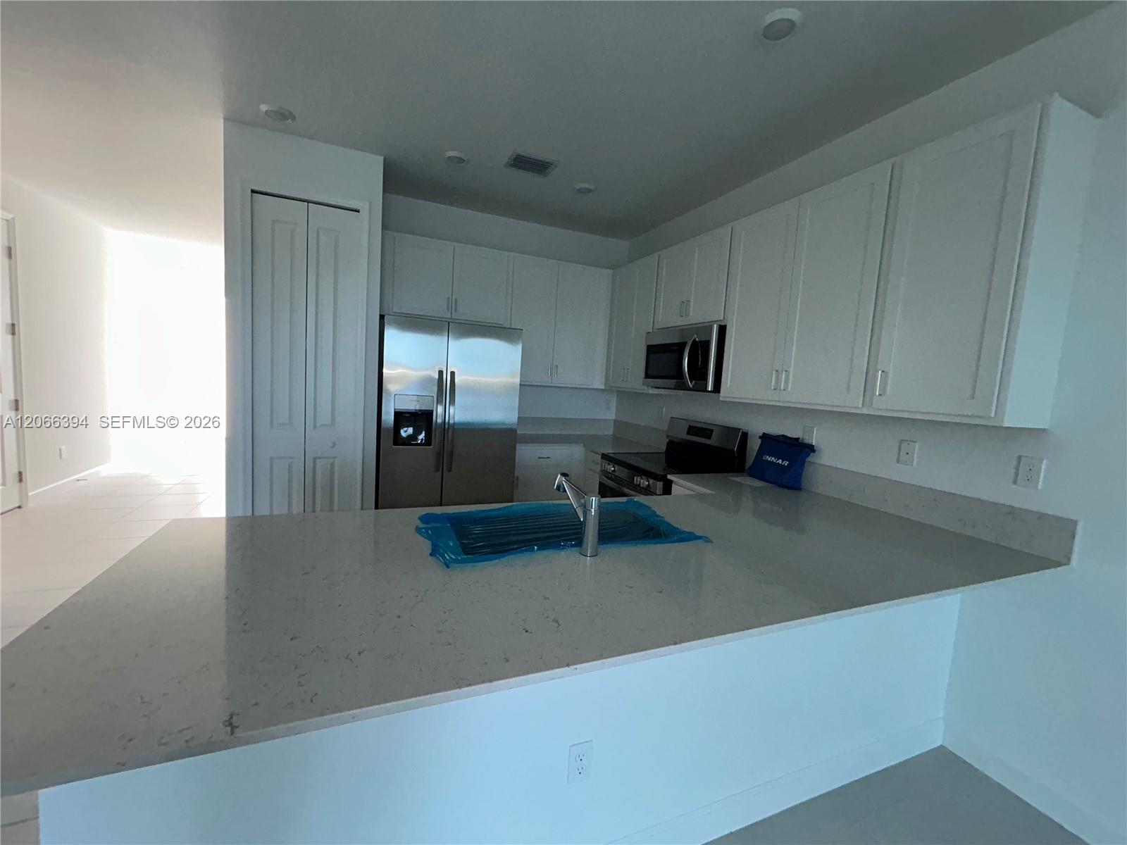 6412 Seabright Terrace 6412 Property Photo 3