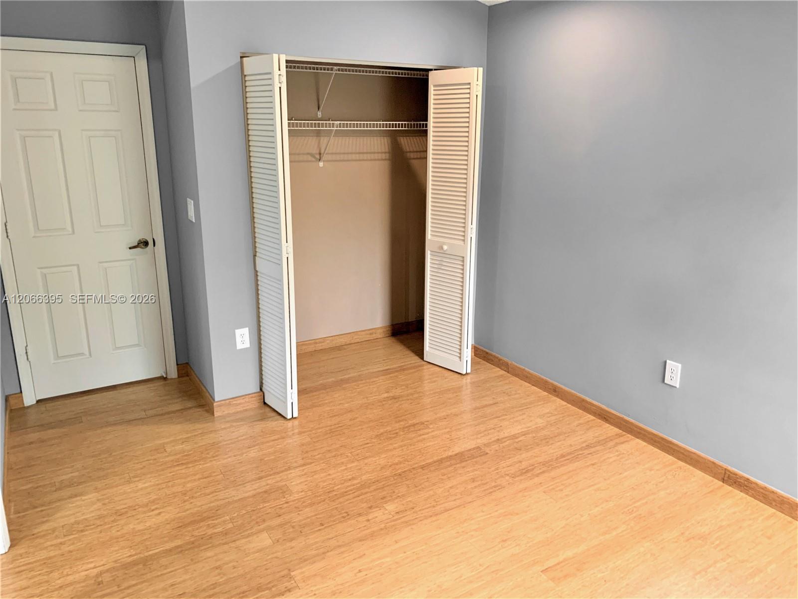 1130 Buttonwood Lane - Property Photo 25