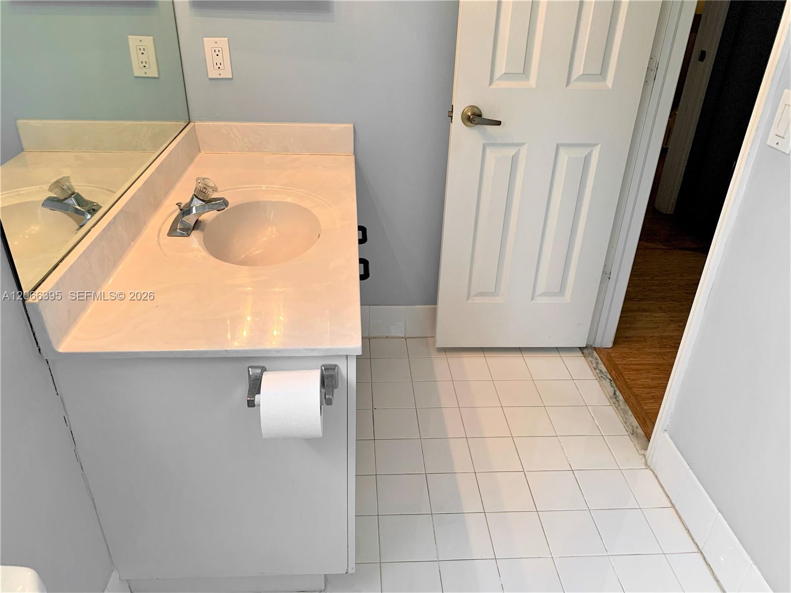 1130 Buttonwood Lane - Property Photo 28