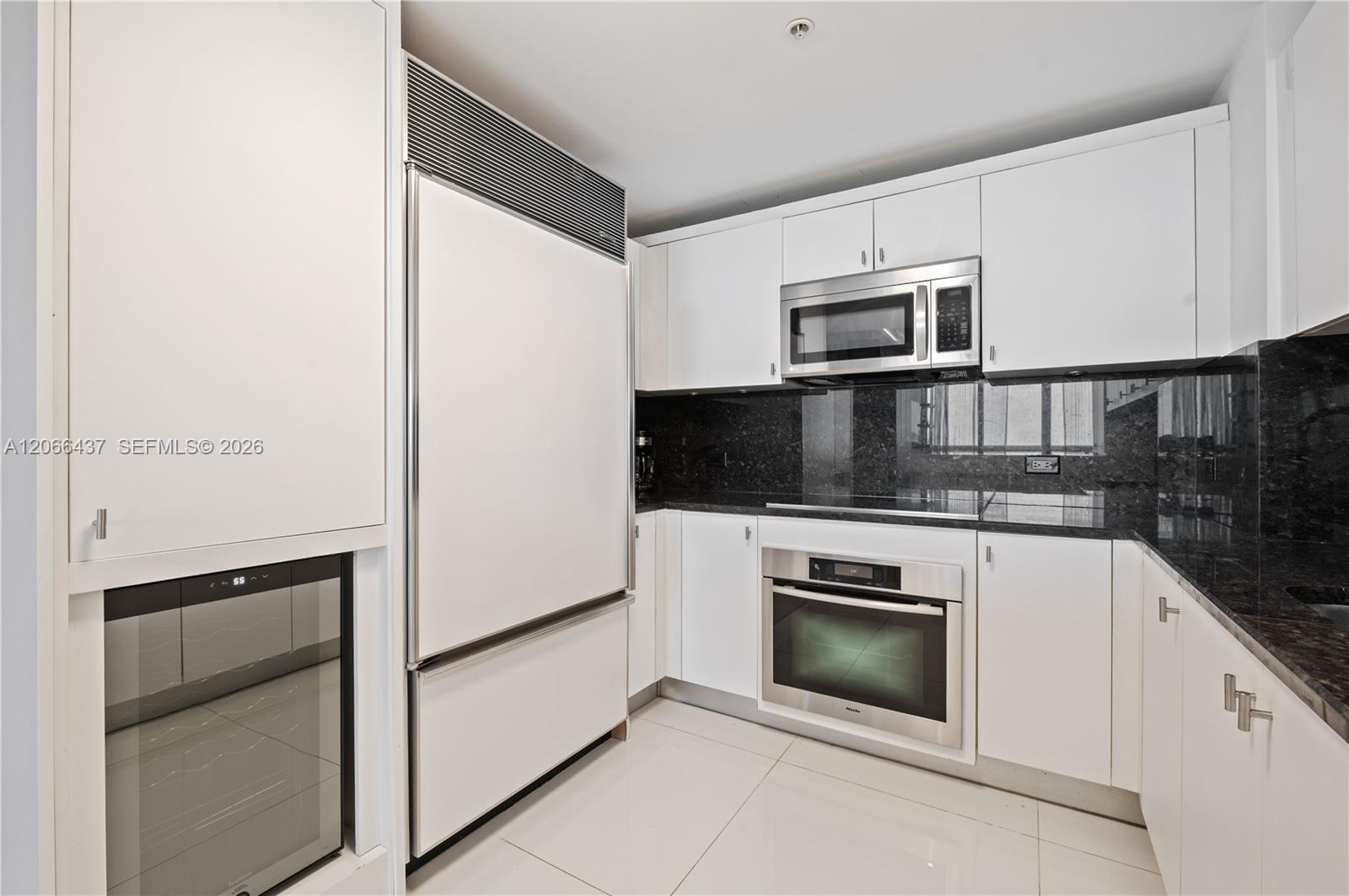 6899 Collins Avenue 702 Property Photo 12