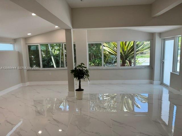 A12066444 Property Photo 6