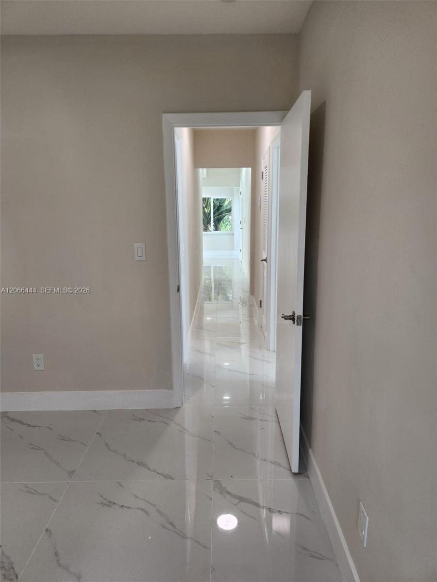A12066444 Property Photo 19