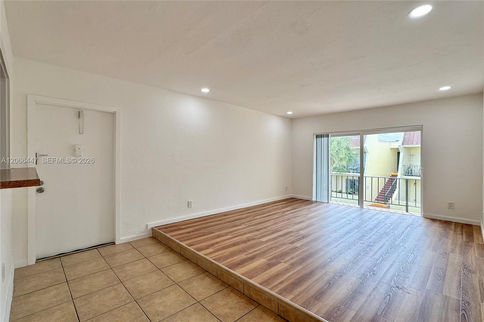 13898 Sw 90th Avenue 204-ee Property Photo 6