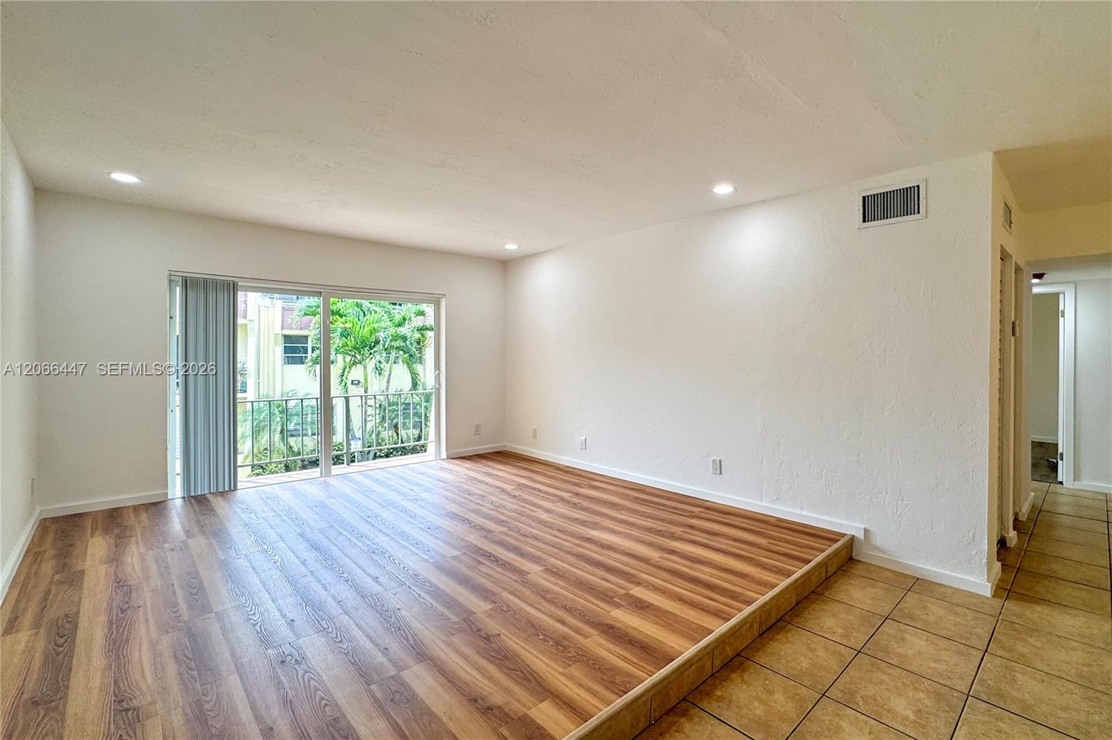 13898 Sw 90th Avenue 204-ee Property Photo 7