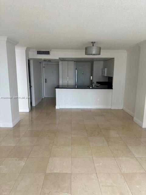 A12066458 Property Photo 3