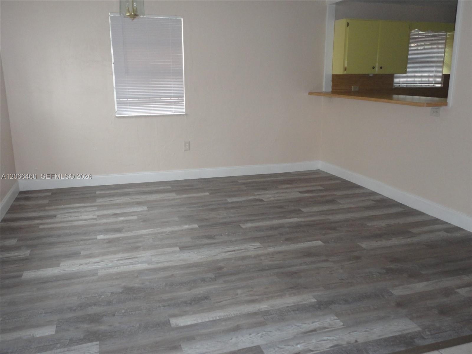A12066460 Property Photo 6