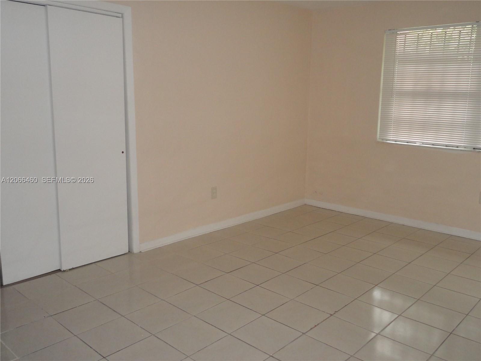 A12066460 Property Photo 15