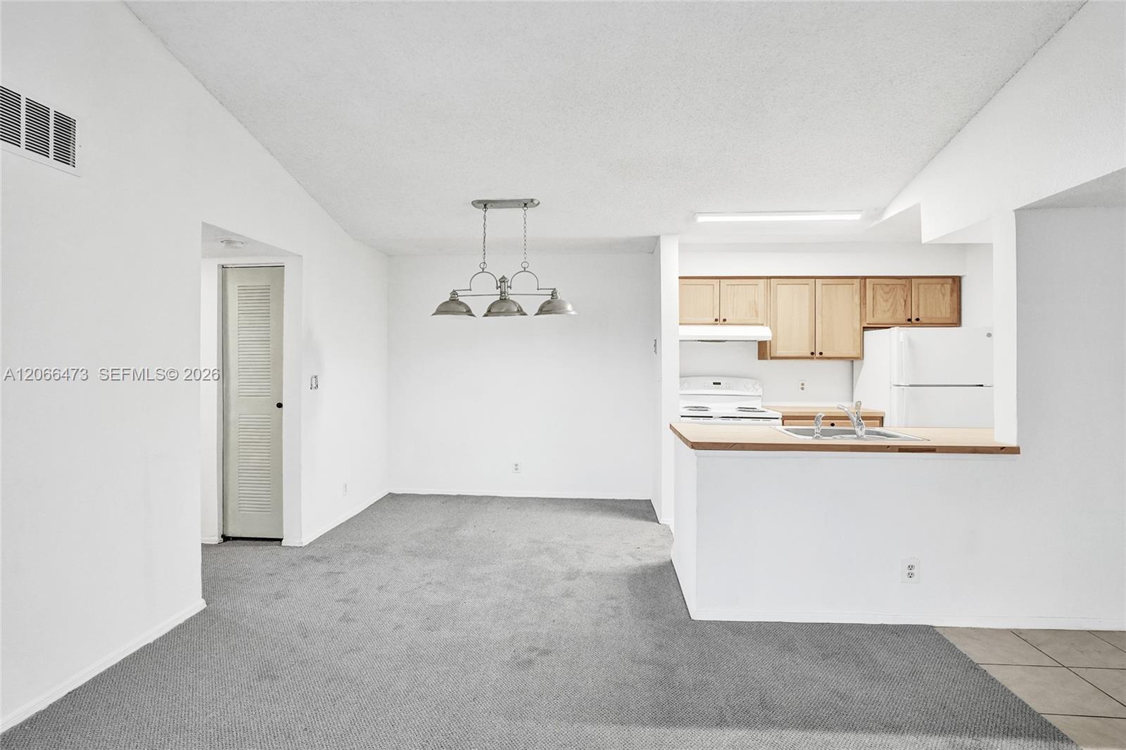 2796 S University Drive 2201 Property Photo 5