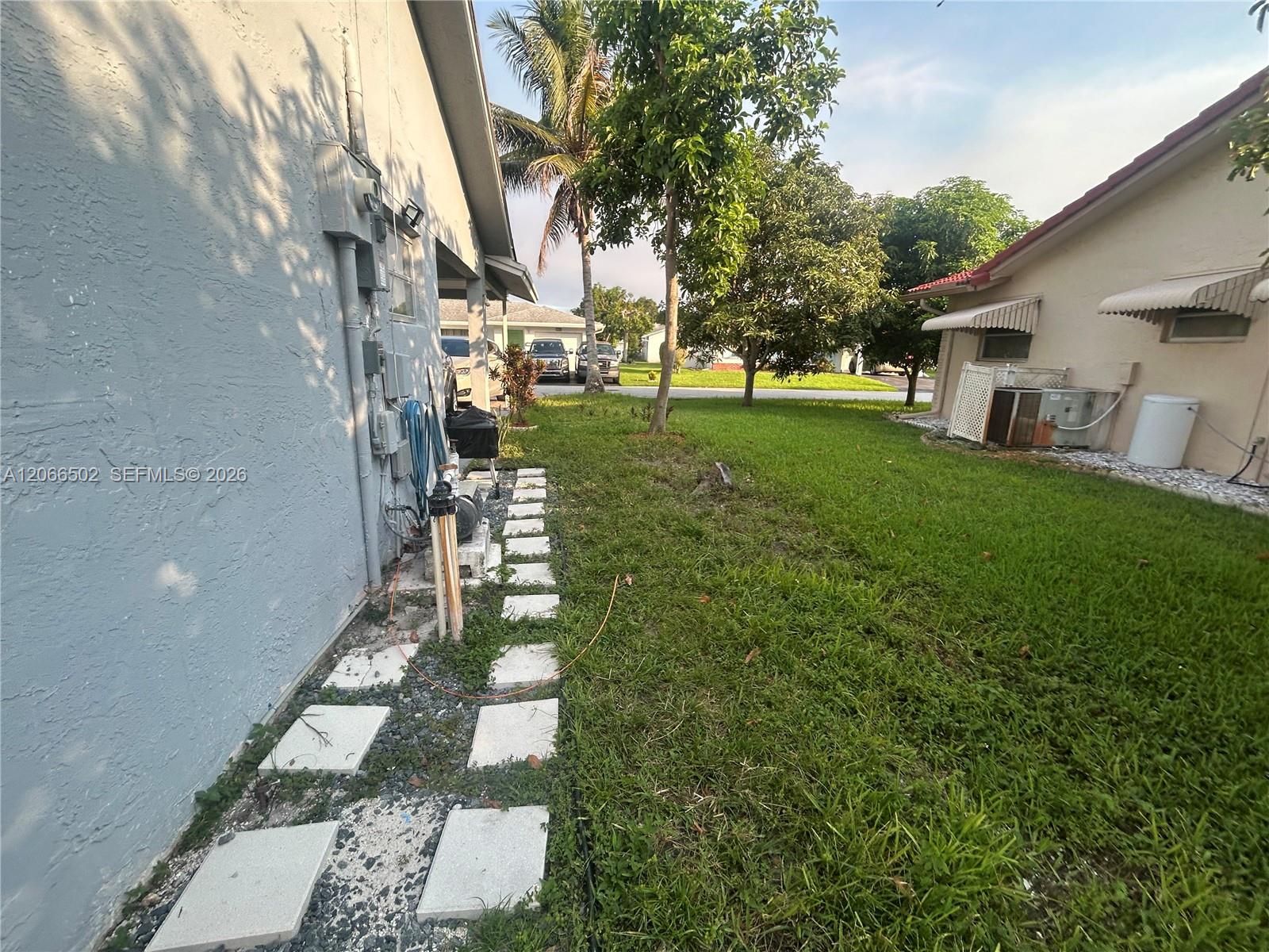 A12066502 Property Photo 4