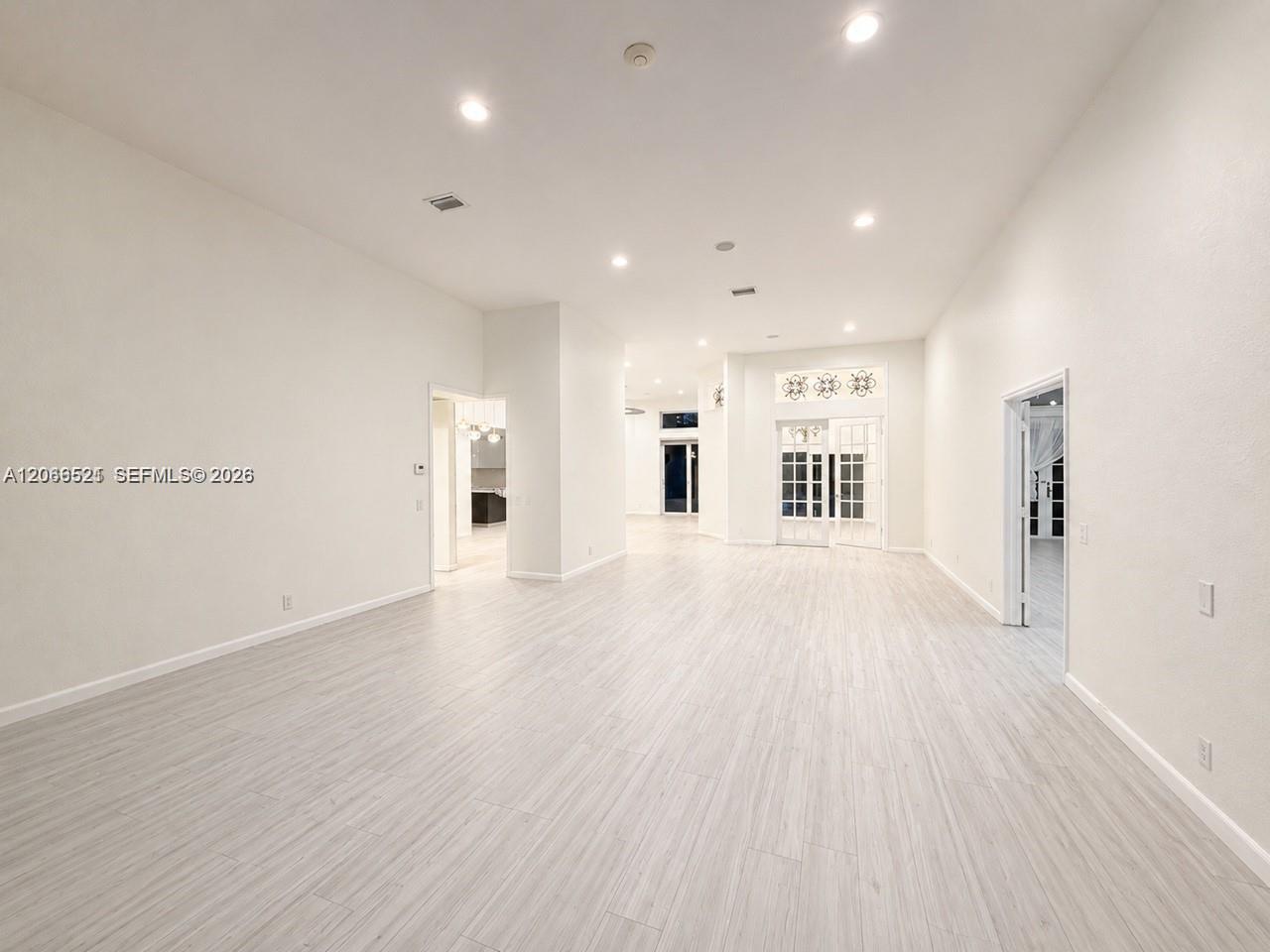 2616 Oakbrook Court Property Photo 14
