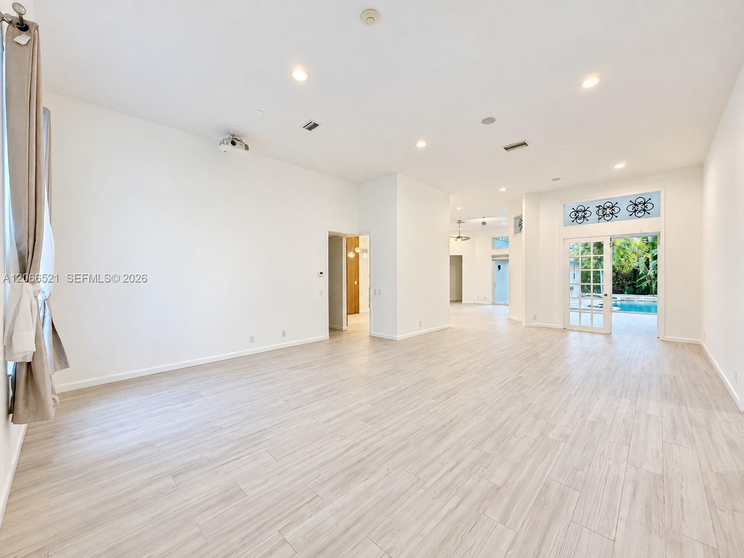 2616 Oakbrook Court Property Photo 16