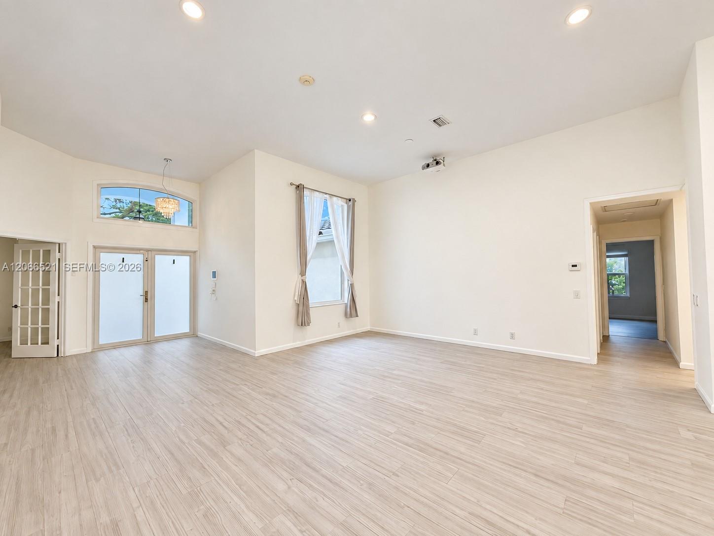 2616 Oakbrook Court Property Photo 17