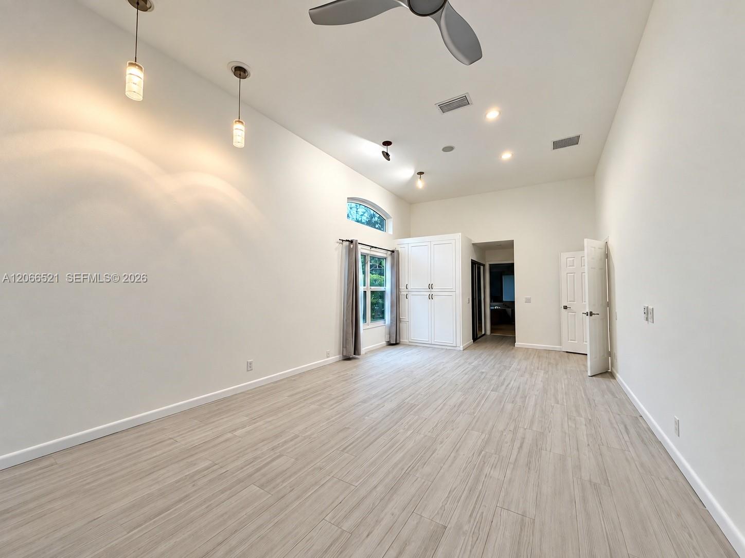 2616 Oakbrook Court Property Photo 25