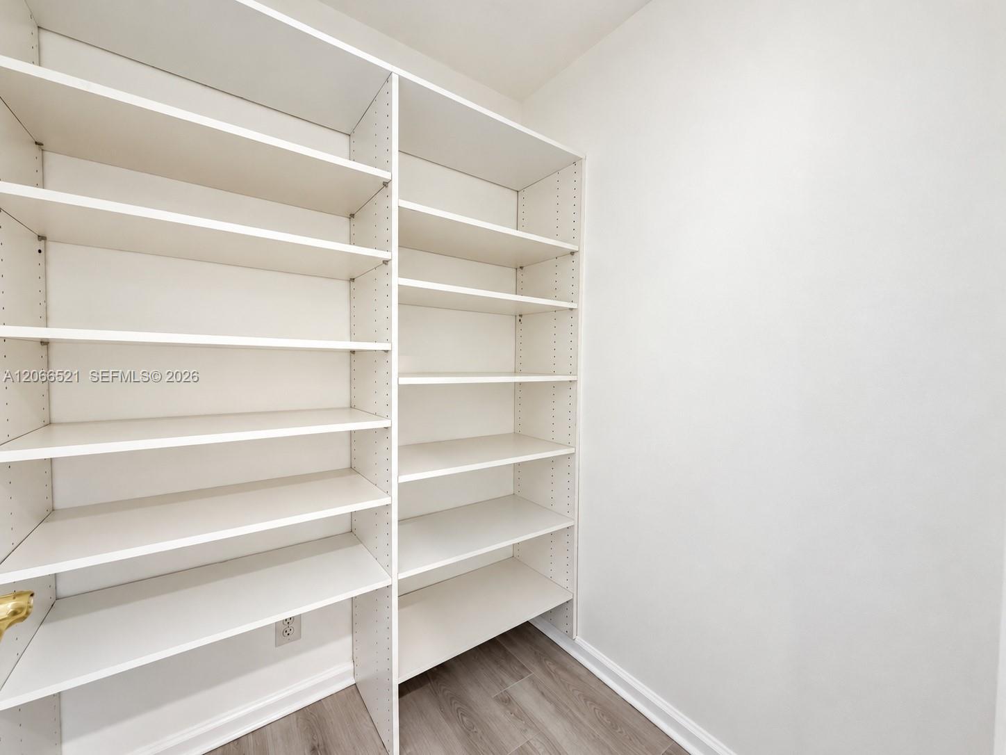 2616 Oakbrook Court Property Photo 35