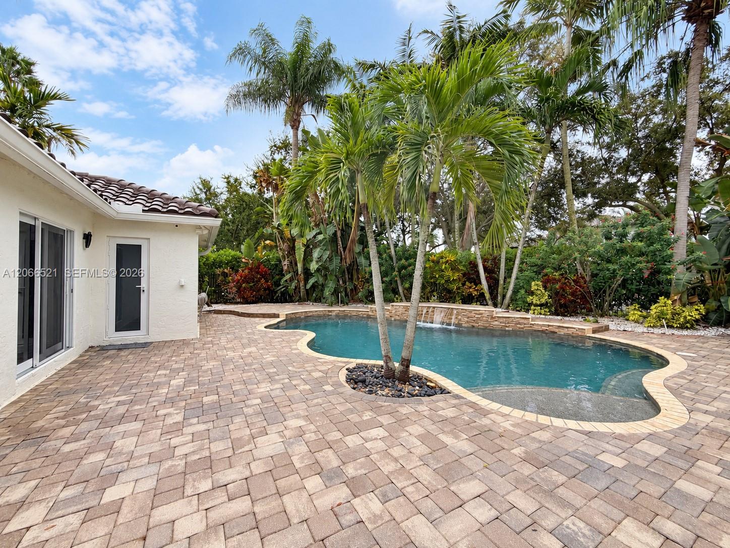 2616 Oakbrook Court Property Photo 48