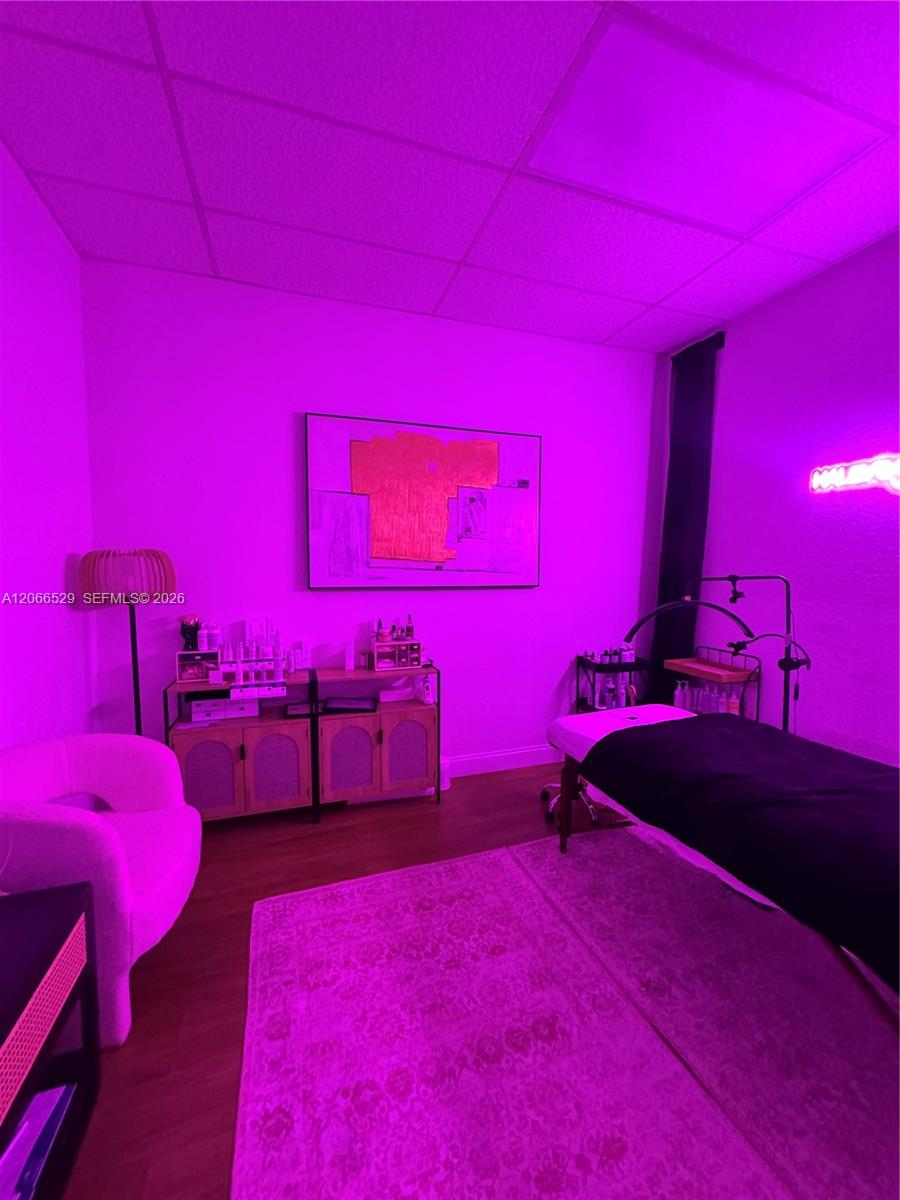 A12066529 Property Photo 3