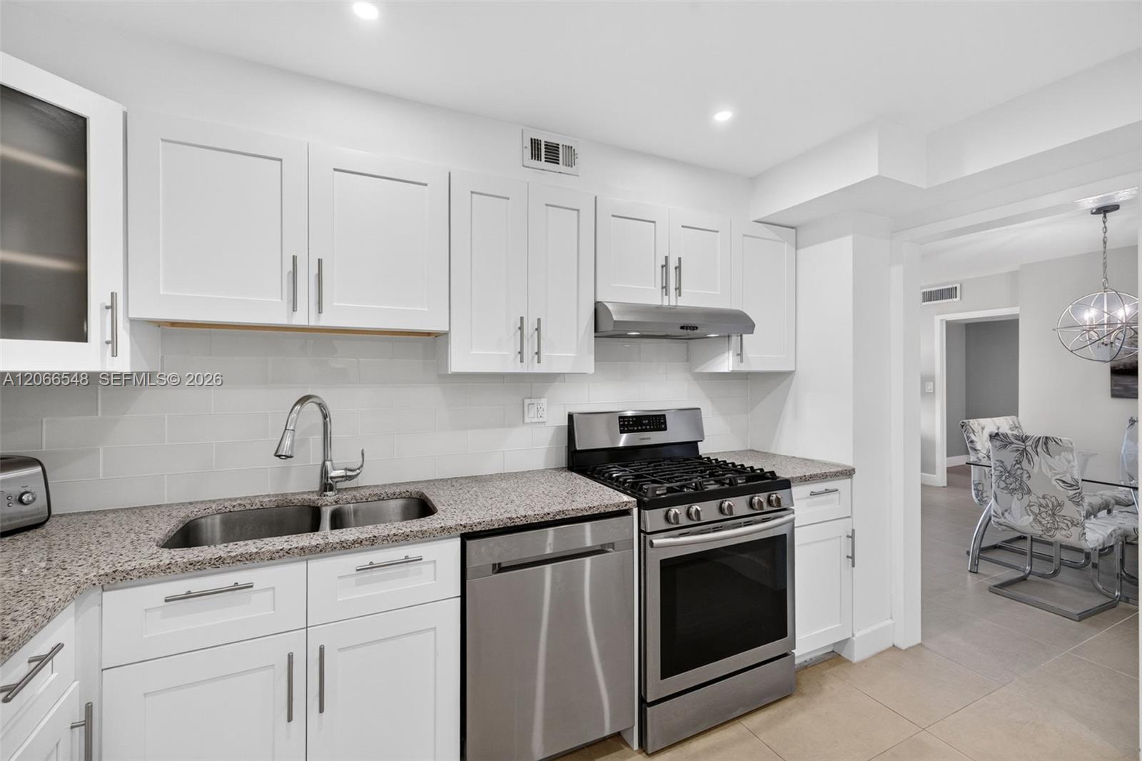 2030 S Ocean Drive 1218 Property Photo 9
