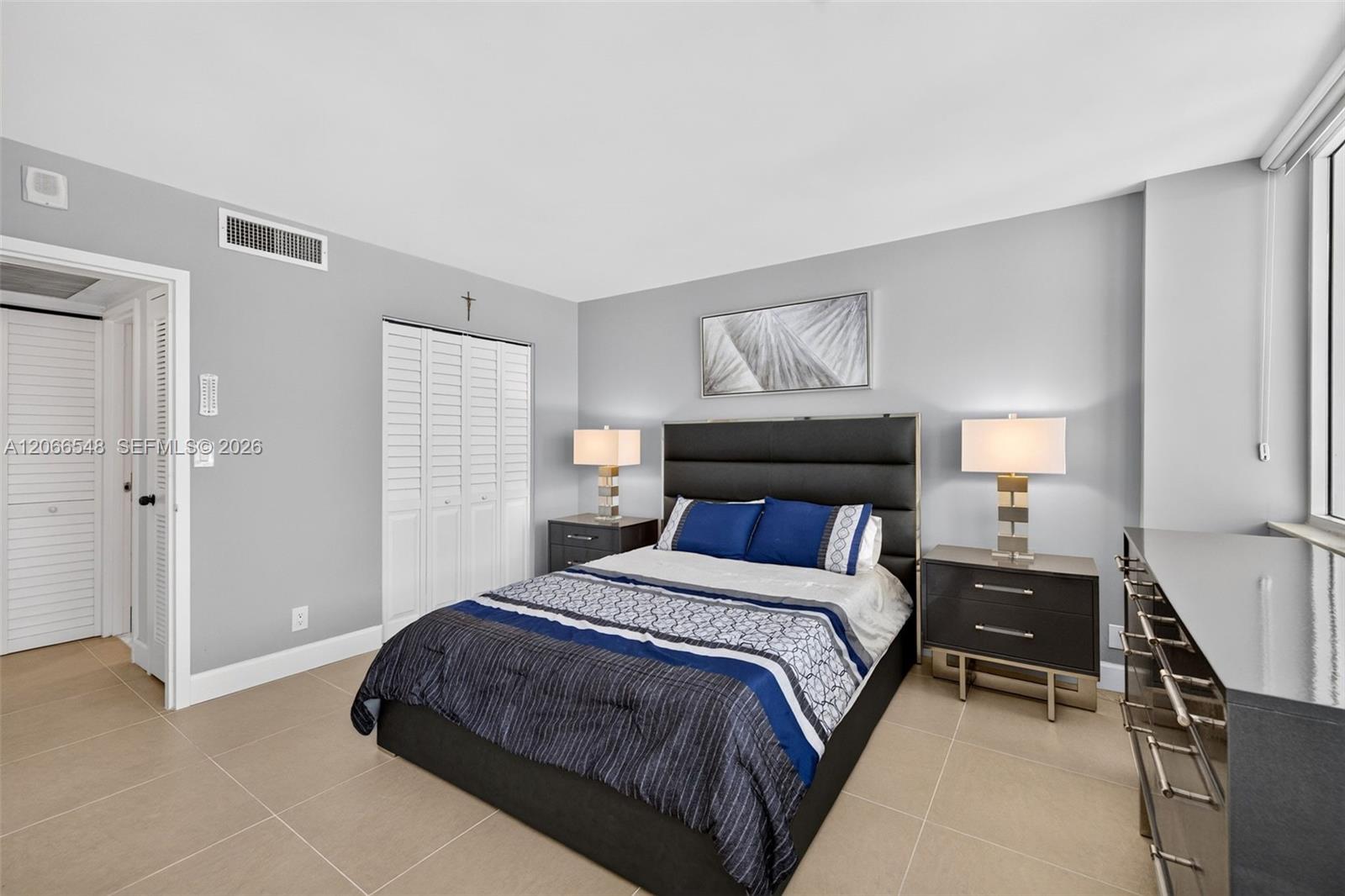 2030 S Ocean Drive 1218 Property Photo 16