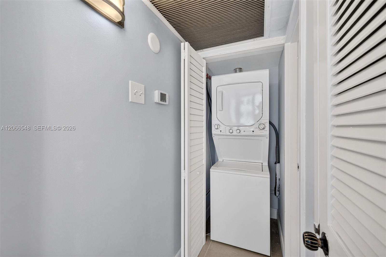 2030 S Ocean Drive 1218 Property Photo 17