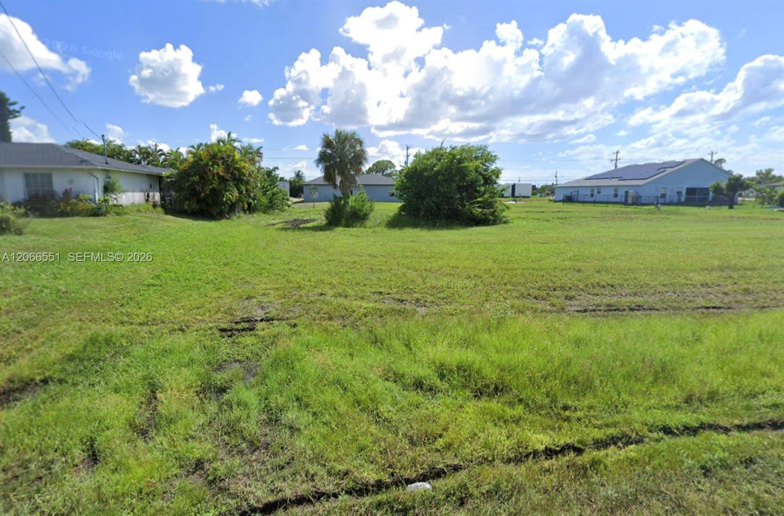 2518 Nw Embers Terrace Property Photo 2