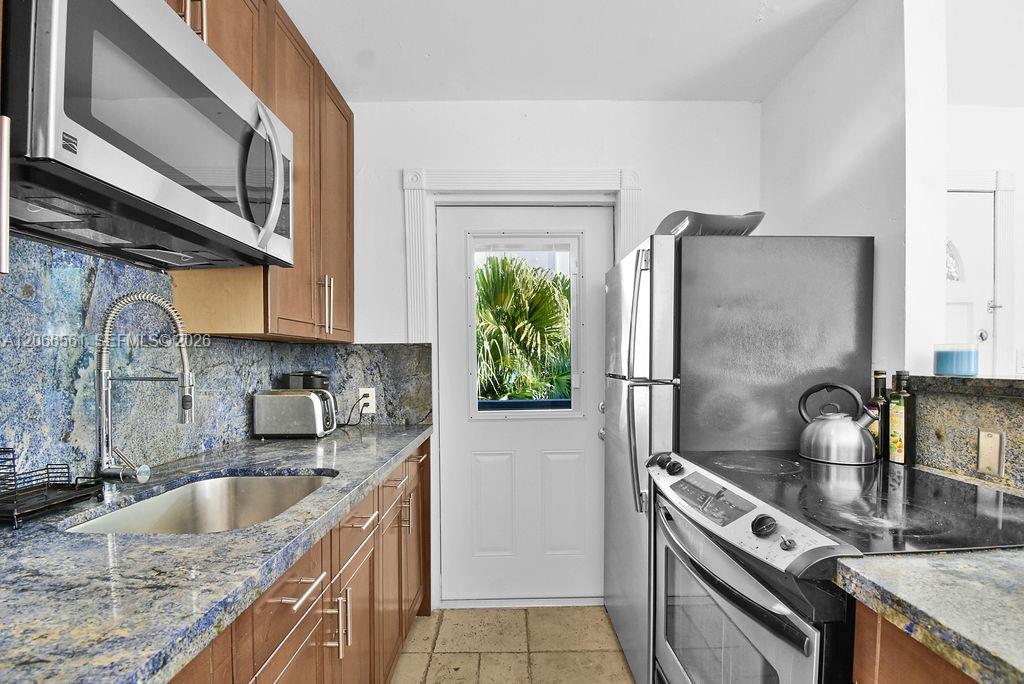 759 Meridian Property Photo 6