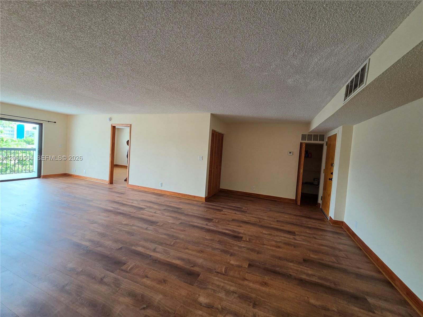 A12066564 Property Photo 2