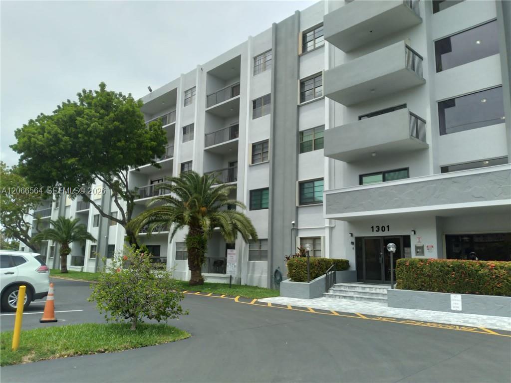 A12066564 Property Photo 16